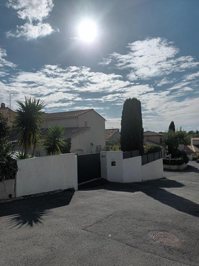 Jolie villa Lalou Côte d'Azur Fréjus Extérieur photo