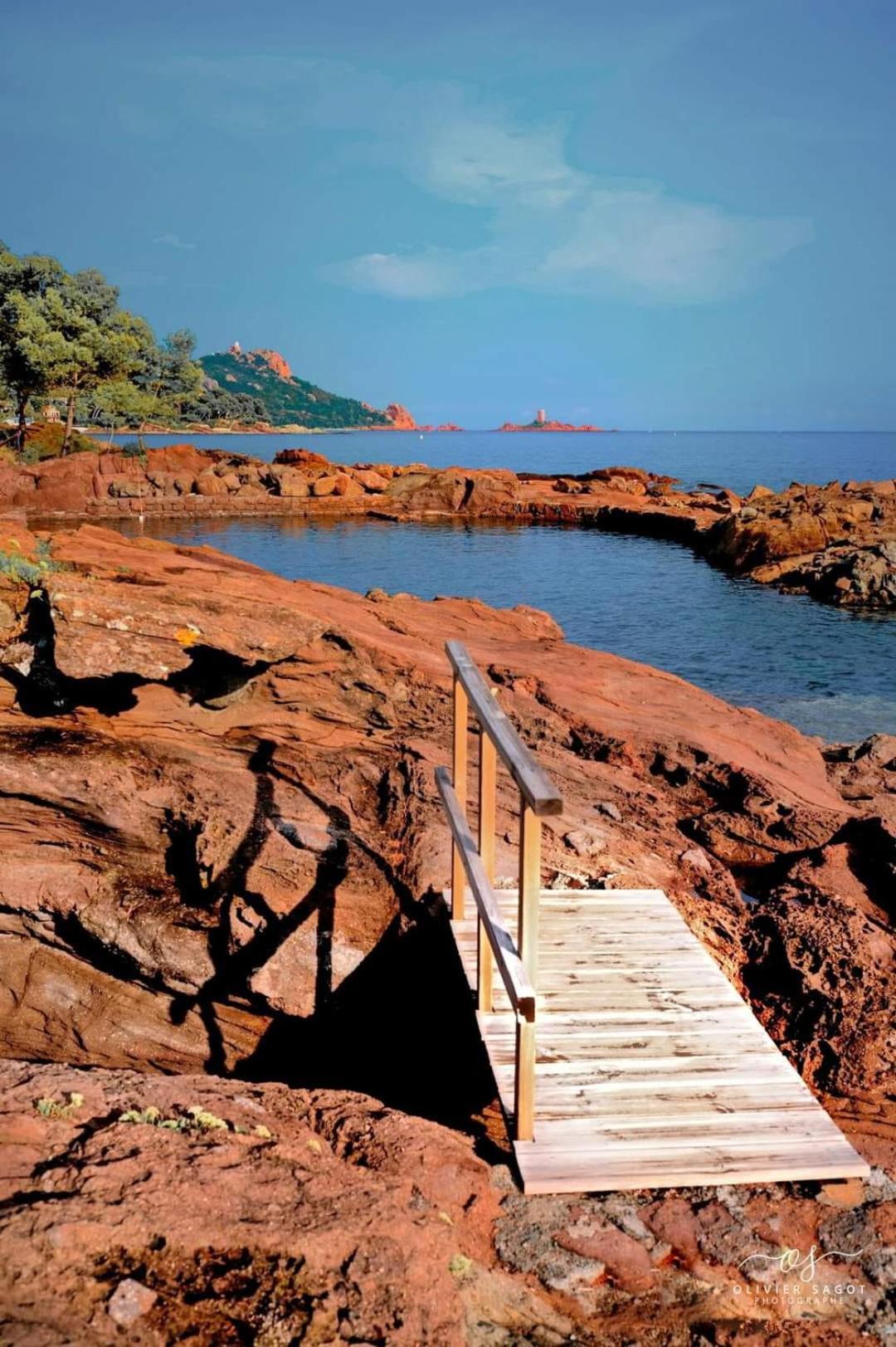 Jolie villa Lalou Côte d'Azur Fréjus Extérieur photo